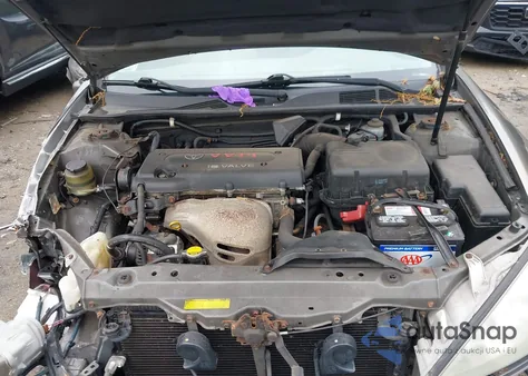 2003 Toyota Camry Le z USA, uszkodzony, nr VIN 4T1BE32K63U648929